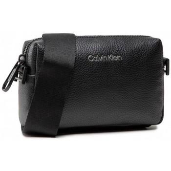Calvin Klein Jeans  Kabelky Must Camera Bag  Čierna