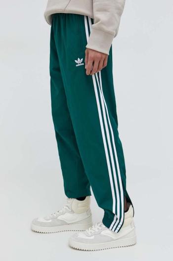 Tepláky adidas Originals Adicolor Woven Firebird Track Top zelená farba, s nášivkou, IT2497