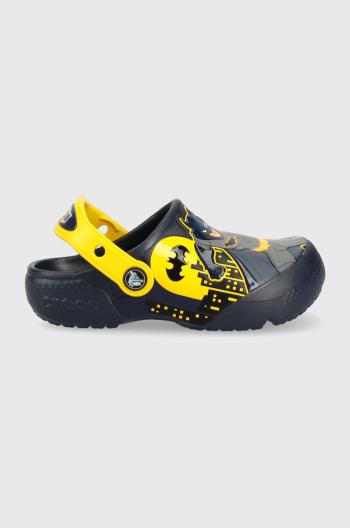 Detské šľapky Crocs FL BATMAN PATCH tmavomodrá farba