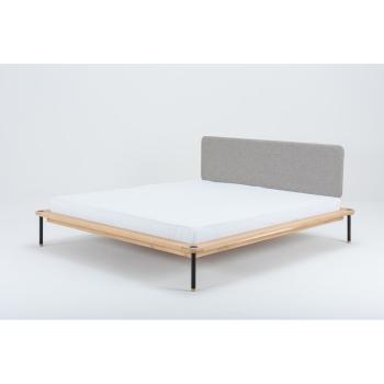 Dvojlôžková posteľ z dubového dreva Gazzda Fina Nero, 140 x 200 cm