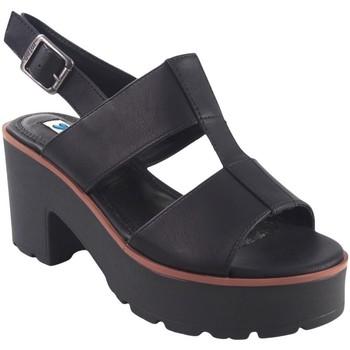 MTNG  Univerzálna športová obuv Dámske sandále MUSTANG 50636 čierne  Čierna