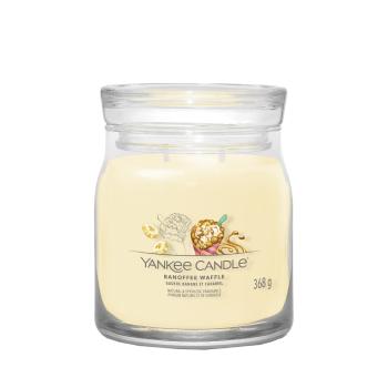 YANKEE CANDLE Signature Vonná sviečka stredná 2 knôty Banoffee Waffle 368 g