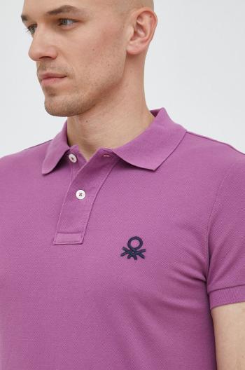 Bavlnené polo tričko United Colors of Benetton fialová farba, s nášivkou