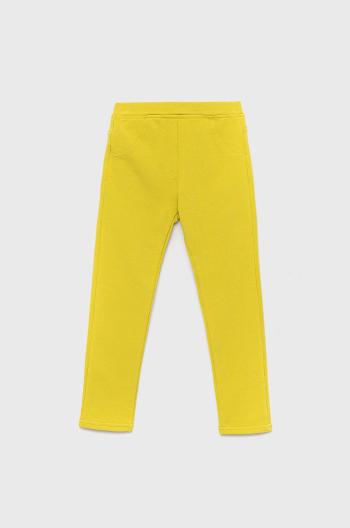 Detské nohavice United Colors of Benetton žltá farba, jednofarebné
