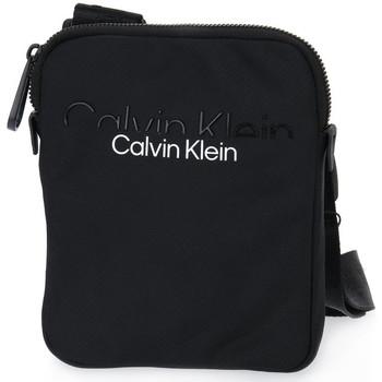 Calvin Klein Jeans  Tašky BAX CODE FLAT PACK  Čierna