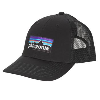 Patagonia  Šiltovky P-6 LOGO LOPRO TRUCKER HAT  Čierna