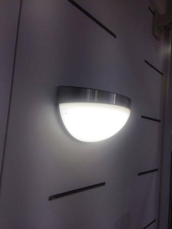 Lutec Bubble ST 9087 vonkajšie solárne nástenné osvetlenie s PIR senzorom   2.3 W neutrálna biela nerezová oceľ