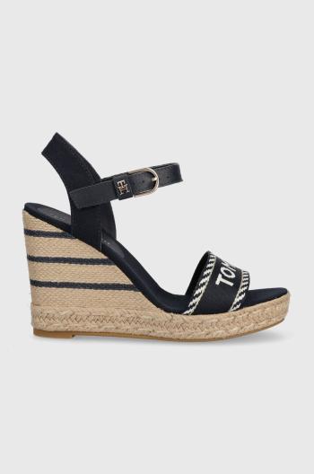 Sandále Tommy Hilfiger SEASONAL WEBBING WEDGE dámske, tmavomodrá farba, na platforme, FW0FW07088