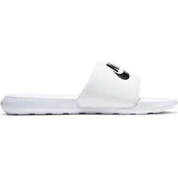 Nike  Športové sandále CHANCLAS PALAS BLANCA  VICTORI ONE CN9675  Biela