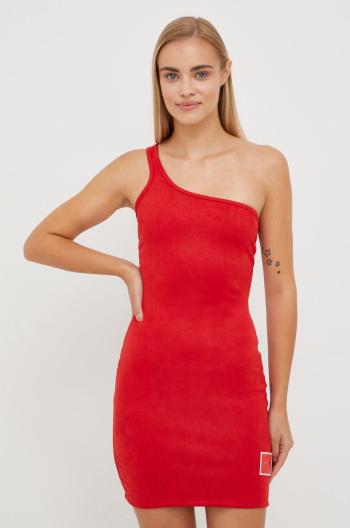 Šaty LaBellaMafia červená farba, mini, priliehavá