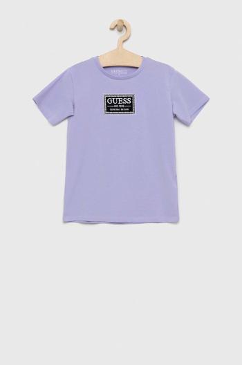 Detské tričko Guess fialová farba, s nášivkou