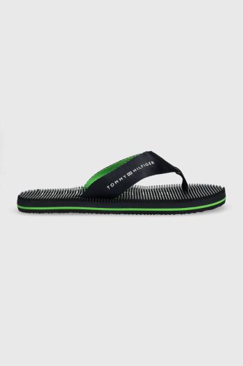 Žabky Tommy Hilfiger MASSAGE FOOTBED BEACH SANDAL pánske, tmavomodrá farba, FM0FM04474