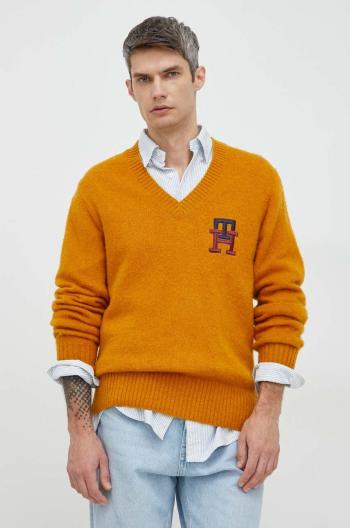 Vlnený sveter Tommy Hilfiger pánsky, hnedá farba, tenký,