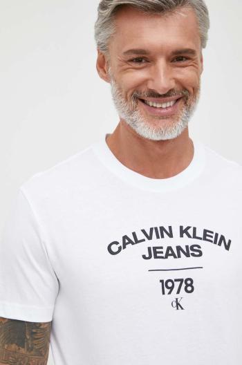 Bavlnené tričko Calvin Klein Jeans biela farba, s potlačou