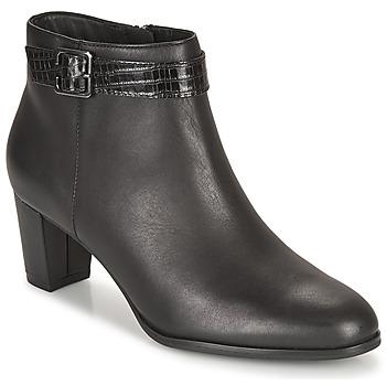 Clarks  Čižmičky KAYLIN60 BOOT  Čierna