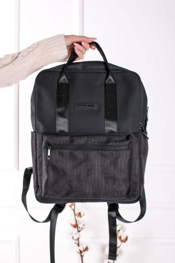 Čierny ruksak 2-61127