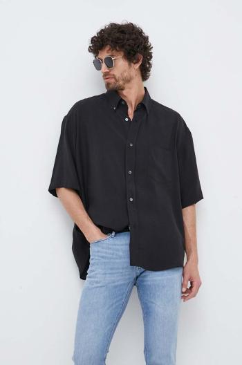 Košeľa Emporio Armani pánska, čierna farba, voľný strih, s golierom button-down