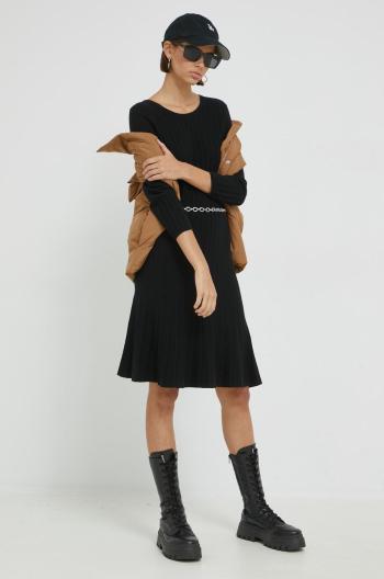 Šaty Vila čierna farba, mini, áčkový strih