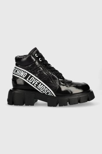 Členkové topánky Love Moschino dámske, čierna farba, na plochom podpätku,