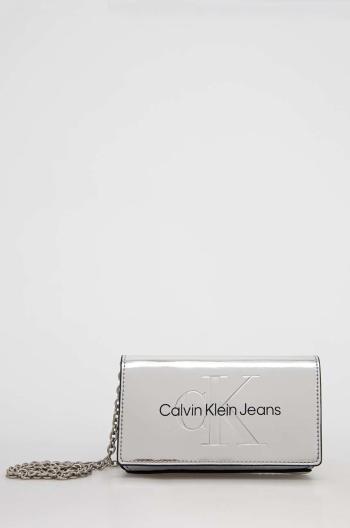 kabelka Calvin Klein Jeans strieborná farba
