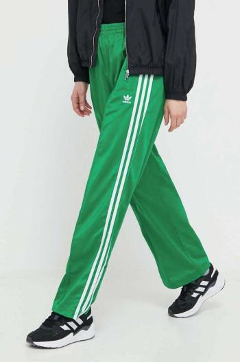 Tepláky adidas Originals Firebird Loose zelená farba, s nášivkou, IP0634