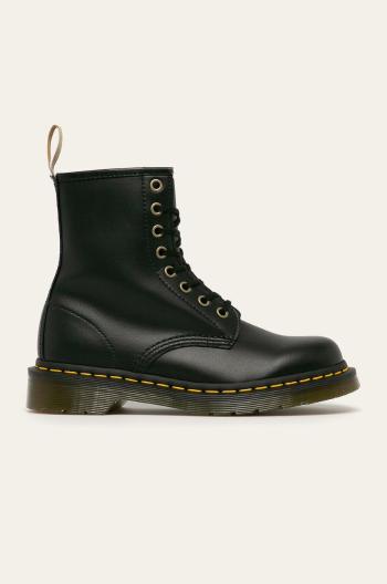 Dr Martens - Vegánske členkové topánky