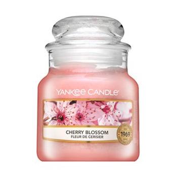 Yankee Candle Cherry Blossom vonná sviečka 104 g