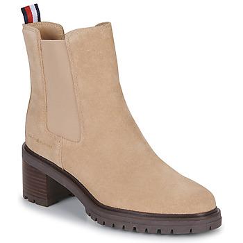 Tommy Hilfiger  Polokozačky Outdoor Chelsea Mid Heel Boot  Béžová