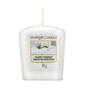 Yankee Candle Fluffy Towels votívna sviečka 49 g