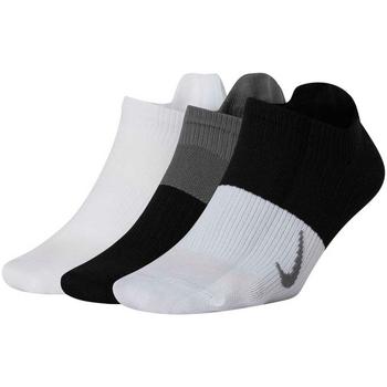 Nike  Športové ponožky Everyday Plus  Viacfarebná