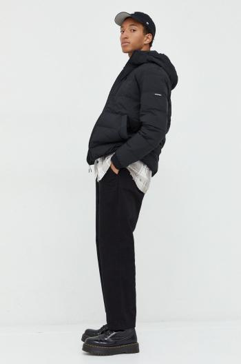 Páperová bunda Abercrombie & Fitch pánska, čierna farba, zimná,