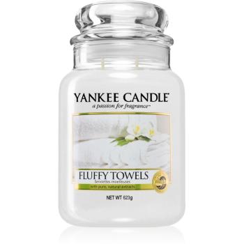 Yankee Candle Fluffy Towels vonná sviečka Classic stredná 623 g