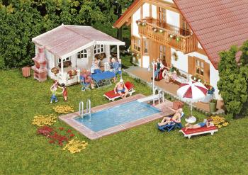 Faller 180542 H0 Plavecký bazén a záhradný domček
