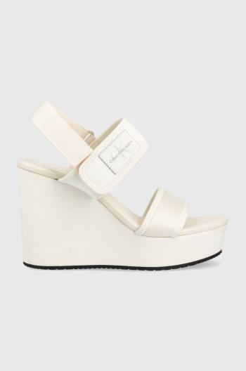 Sandále Calvin Klein Jeans WEDGE SANDAL BADGE dámske, biela farba, na kline, YW0YW01028