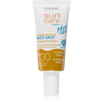 FlosLek Laboratorium Sun Care Derma Photo Care ľahký ochranný krém na tvár pre pleť s nedokonalosťami SPF 30 30 ml