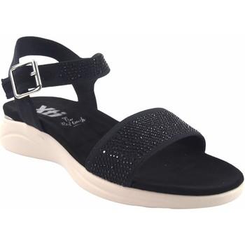 Xti  Univerzálna športová obuv Dámske sandále  42511 čierne  Čierna