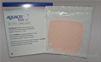 Aquacel Ag Foam Hydrofilné krytie neadhezívne 20 x 20 cm 5 ks