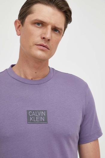 Bavlnené tričko Calvin Klein fialová farba, s potlačou