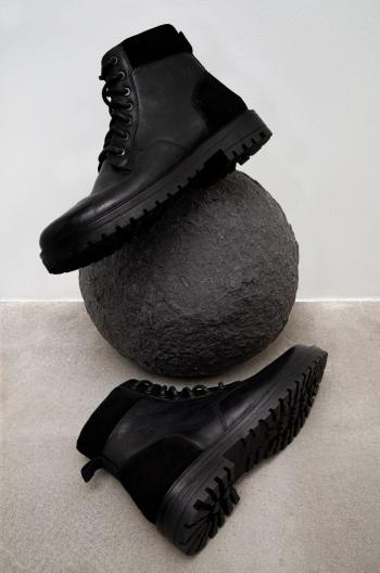 Kožená obuv Medicine pánske, čierna farba