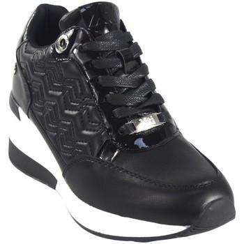 Xti  Univerzálna športová obuv Dámske topánky  140050 čierne  Čierna