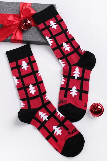 Čierno-červené vzorované ponožky Stromec červený