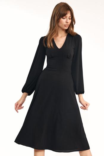 Čierne áčkové šaty s výstrihom S194