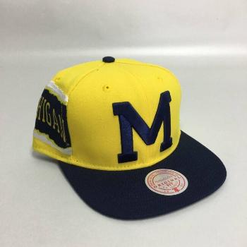 Mitchell & Ness snapback University Of Michigan NCAA Jumbotron Snapback yellow/navy - UNI
