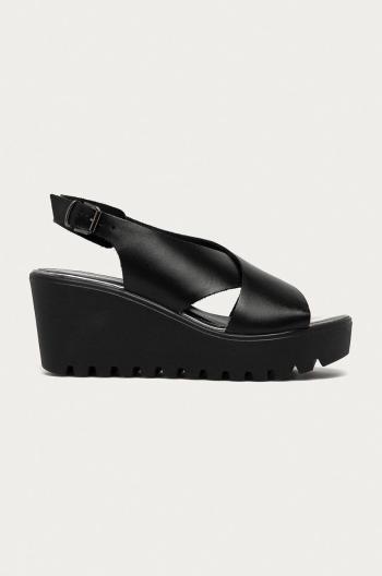 Kožené sandále Wojas dámske, čierna farba, na kline
