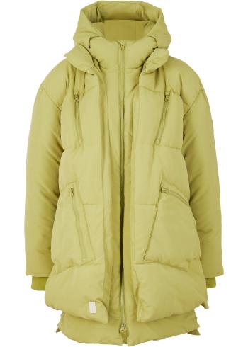 Oversize zimná bunda s kapcňou z recyklovaného polyesteru