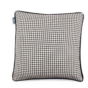 Čierno-biela obliečka na vankúš WeLoveBeds Check, 45 × 45 cm