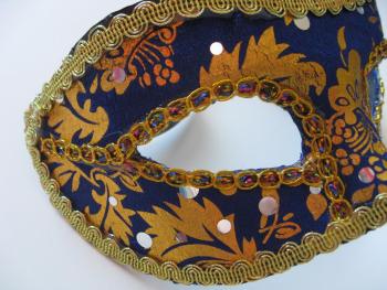 Modro-zlatá maska