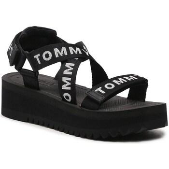 Tommy Hilfiger  Sandále EN0EN02119 0GJ  Čierna