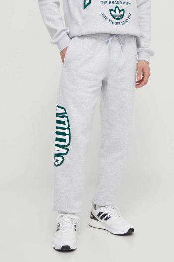 Tepláky adidas Originals VRCT Pants šedá farba, s potlačou, IS2900