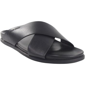 Xti  Univerzálna športová obuv Rytierske sandále  44975 čierne  Čierna